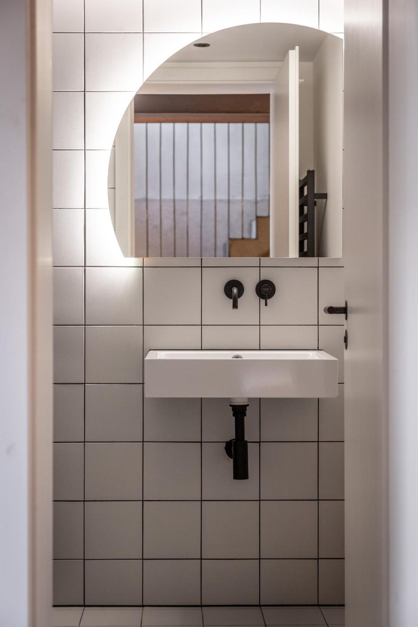 Coolest Apartment In Berlin, Easy Check-In, Close To Center, Black & White Maisonette #6 Eksteriør billede